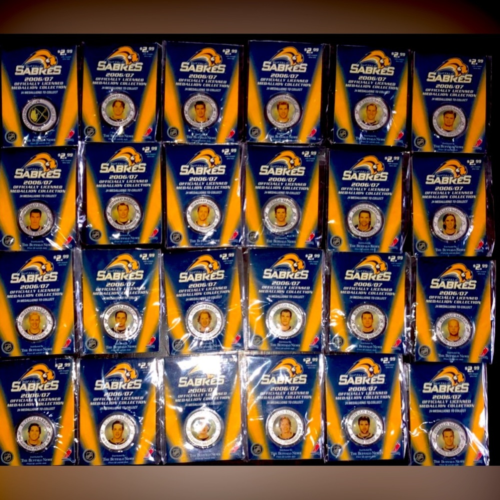 Buffalo Sabres NHL Hockey 2006/07 Complete 24pc Player Photo Medallion Coin Set